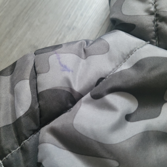 COPY - CARTER'S Camo Puffer Jacket...18 months - Picture 4 of 6